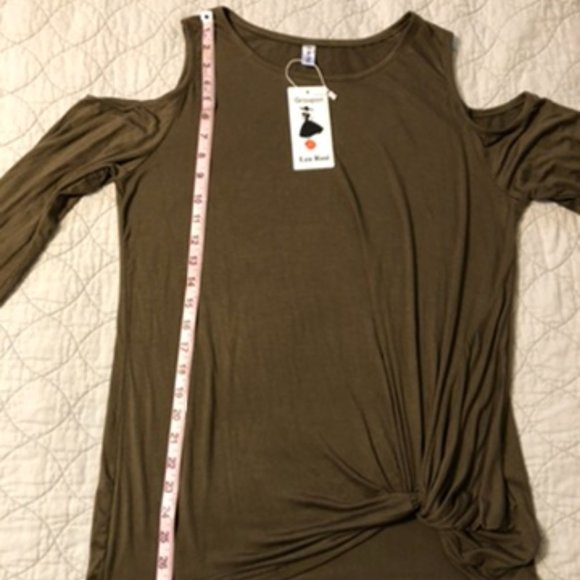 Leo Rosi Olive Green Cold Shoulder Top M NEW - Picture 7 of 10
